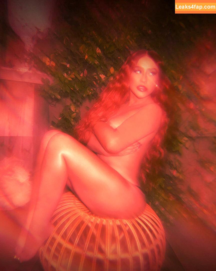 Christina Aguilera / XTINA / christinaaguilera слитое фото фото #0998