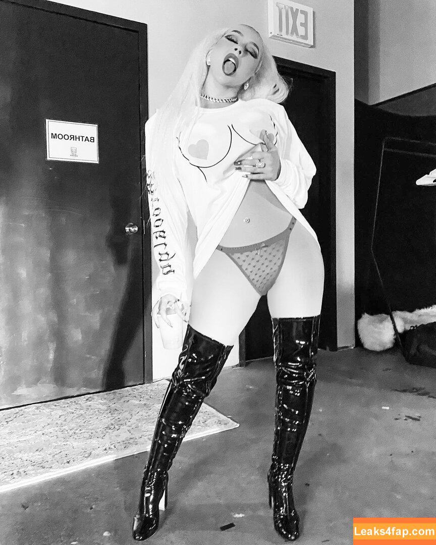 Christina Aguilera / XTINA / christinaaguilera слитое фото фото #1003