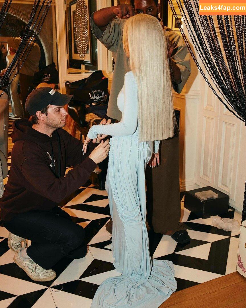 Christina Aguilera / XTINA / christinaaguilera слитое фото фото #1047