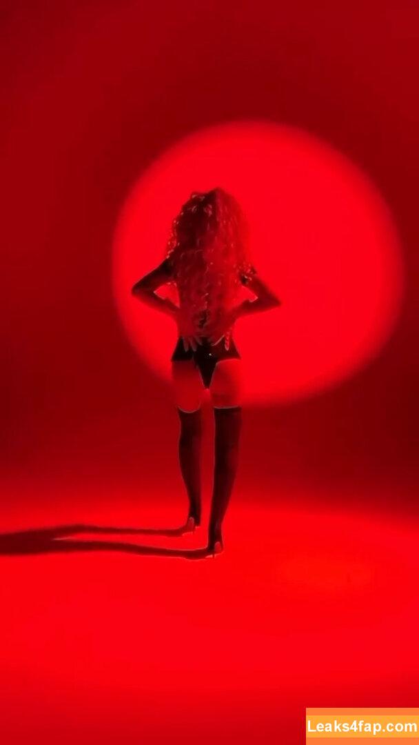 Christina Aguilera / XTINA / christinaaguilera leaked photo photo #1055