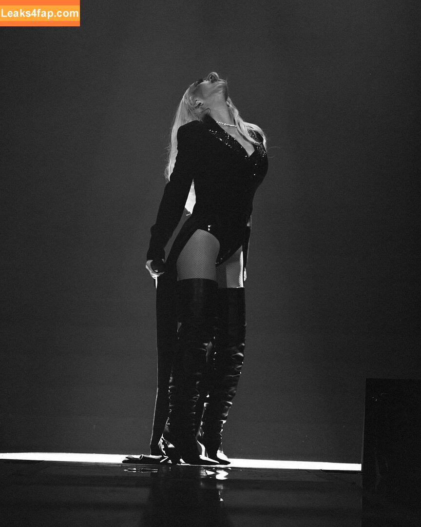 Christina Aguilera / XTINA / christinaaguilera leaked photo photo #1129