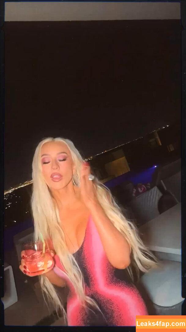 Christina Aguilera / XTINA / christinaaguilera слитое фото фото #1145