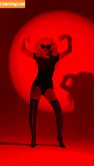 Christina Aguilera photo #1064