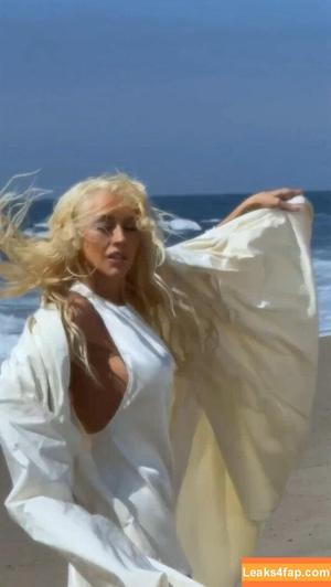 Christina Aguilera photo #1680