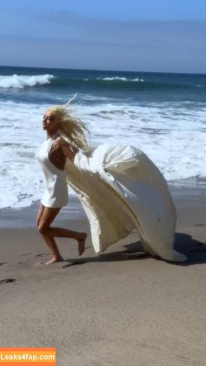 Christina Aguilera photo #1682
