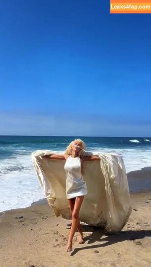 Christina Aguilera photo #1713
