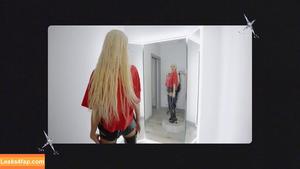 Christina Aguilera photo #1759