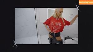 Christina Aguilera photo #1760