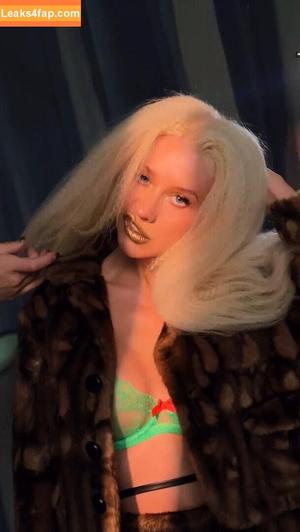 Christina Aguilera photo #1846