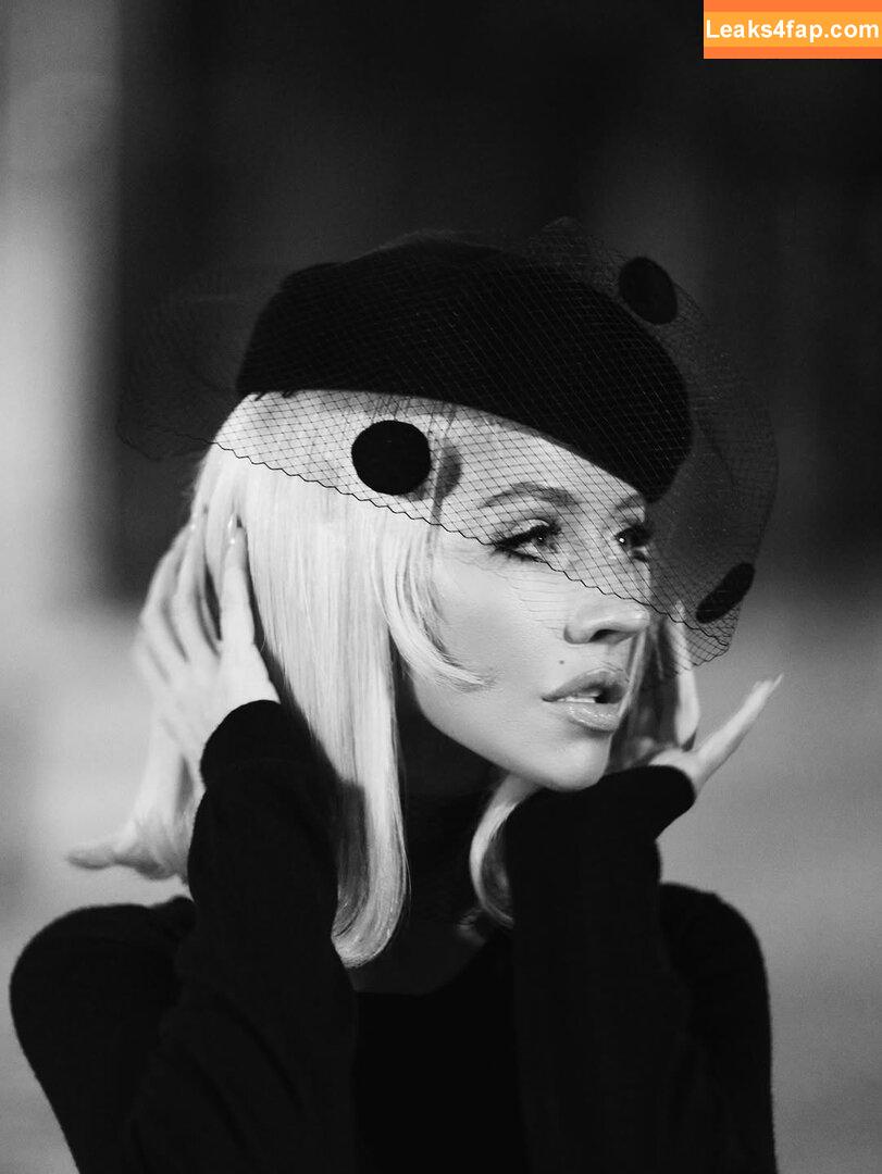 Christina Aguilera / XTINA / christinaaguilera слитое фото фото #2311