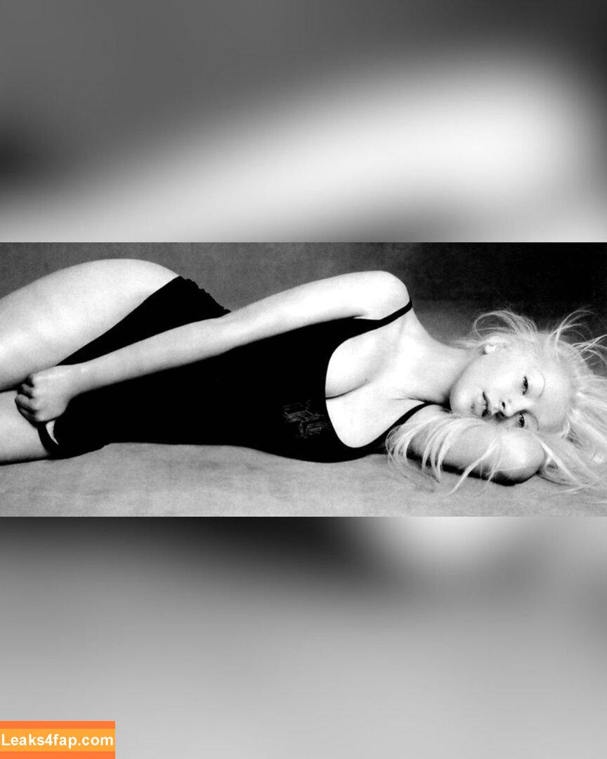 Christina Aguilera / XTINA / christinaaguilera слитое фото фото #2331