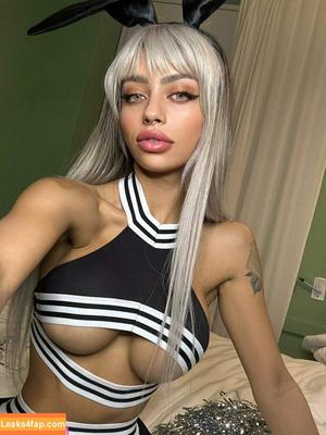 Christina Bertevello photo #0397