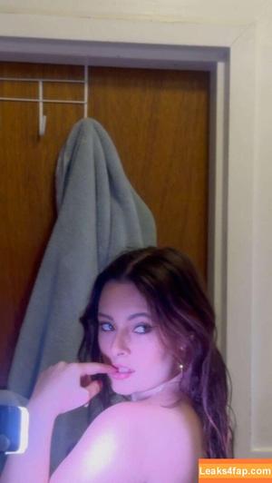 Christina Green photo #0335