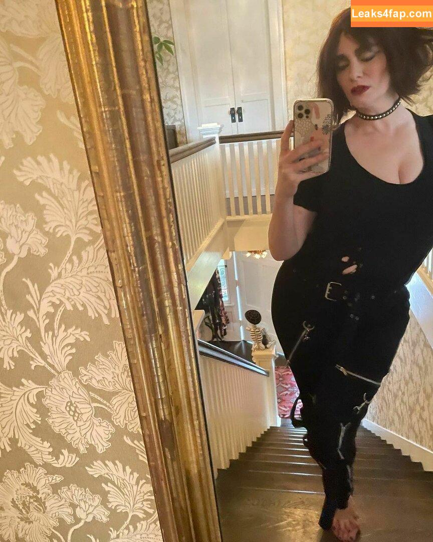 Christina Hendricks / actuallychristinahendricks leaked photo photo #0142