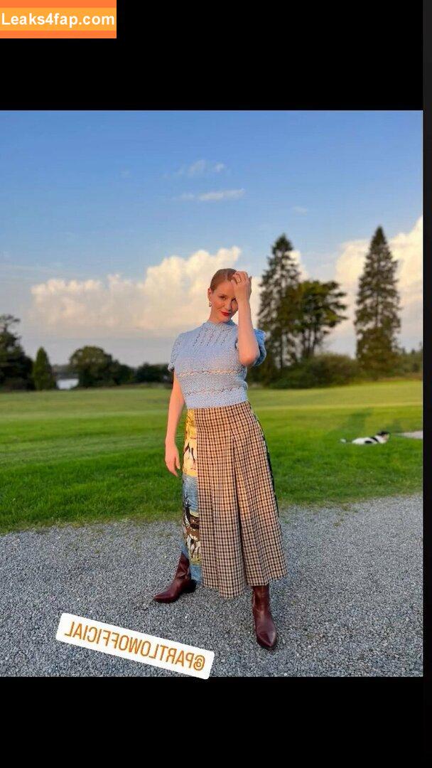 Christina Hendricks / actuallychristinahendricks leaked photo photo #0447