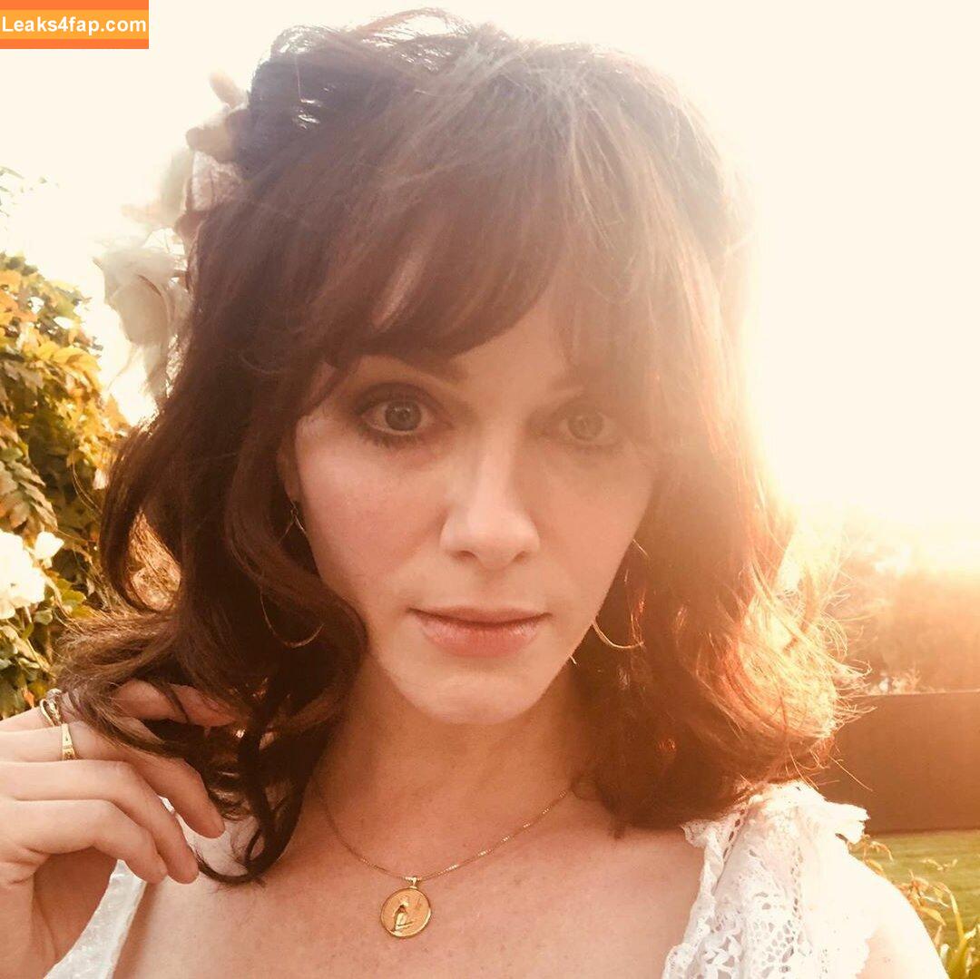 Christina Hendricks / actuallychristinahendricks leaked photo photo #0872