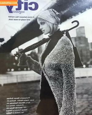 Christina Hendricks photo #0006