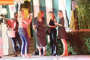 Christina Hendricks photo #0085