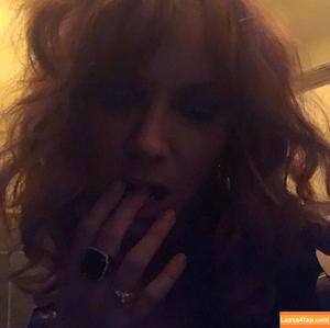 Christina Hendricks photo #0123