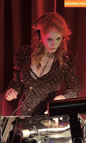 Christina Hendricks photo #1857