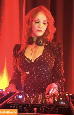 Christina Hendricks photo #1859