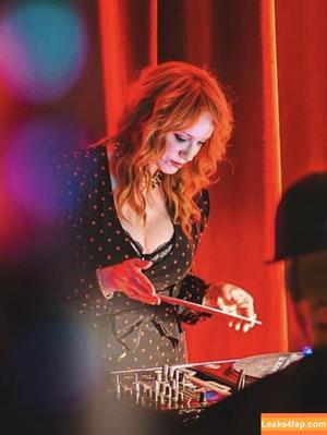 Christina Hendricks photo #1864