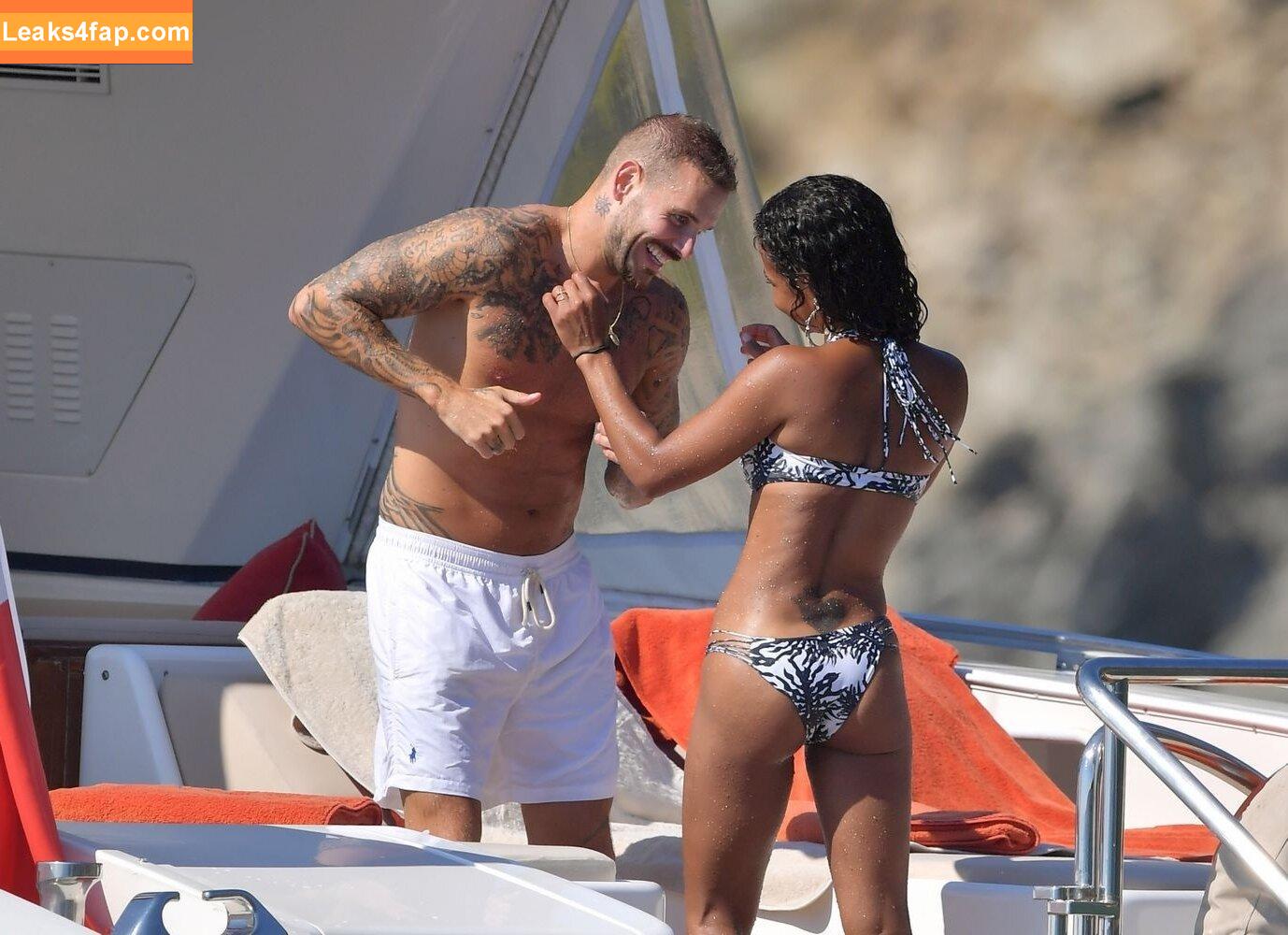 Christina Milian / christinamilian слитое фото фото #0649