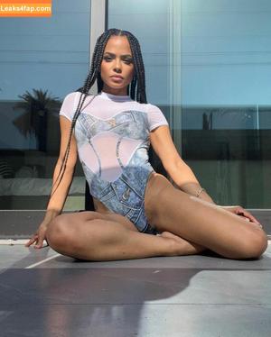 Christina Milian photo #0102