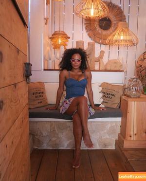 Christina Milian photo #0149