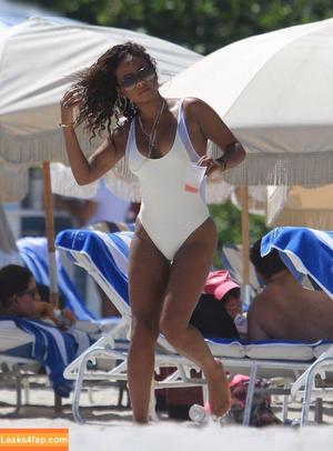 Christina Milian фото #0949