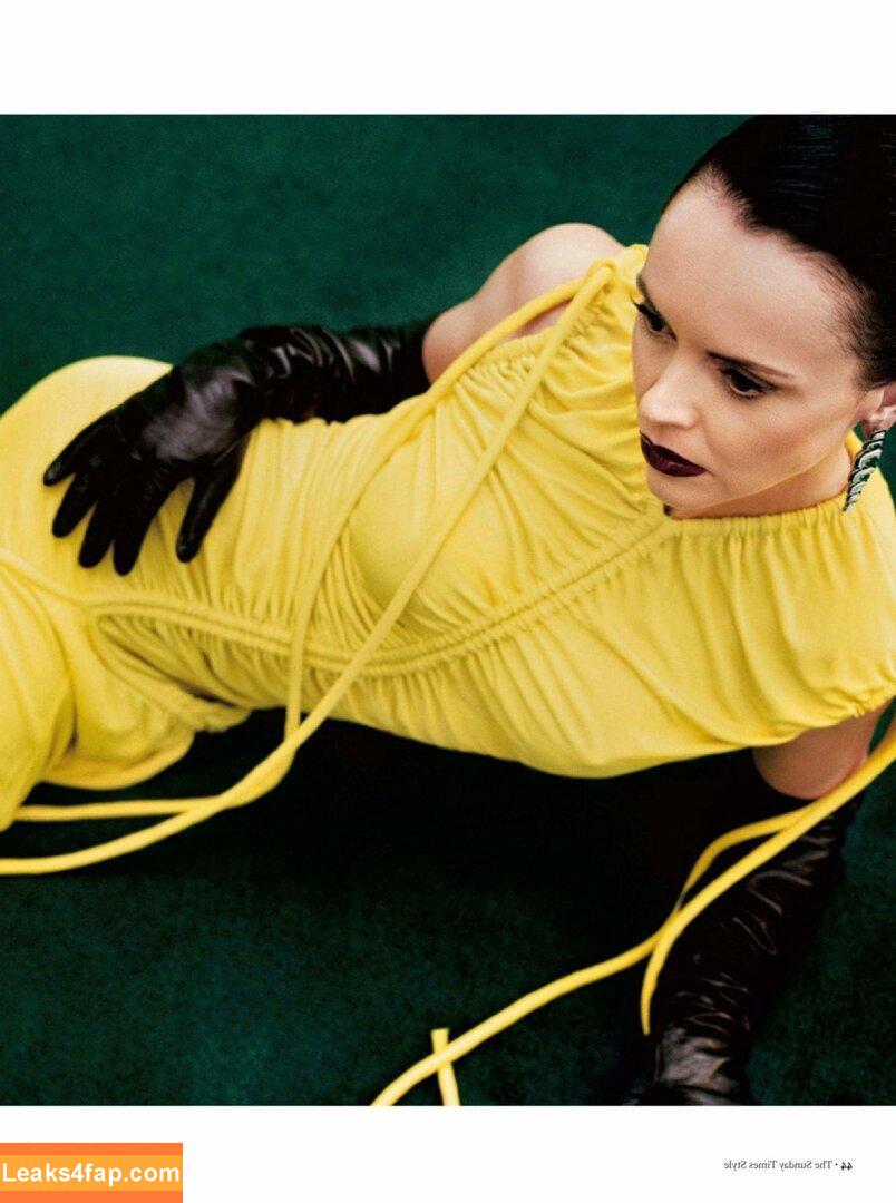 Christina Ricci / ChristinaRicci / arianaricci / riccigrams слитое фото фото #0050