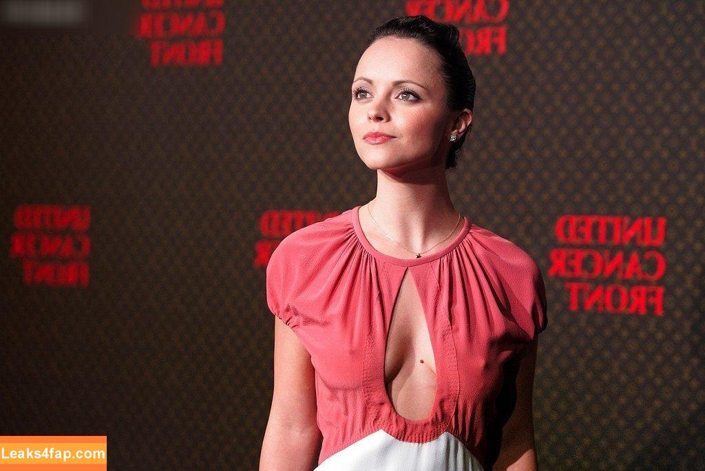 Christina Ricci / ChristinaRicci / arianaricci / riccigrams слитое фото фото #0258