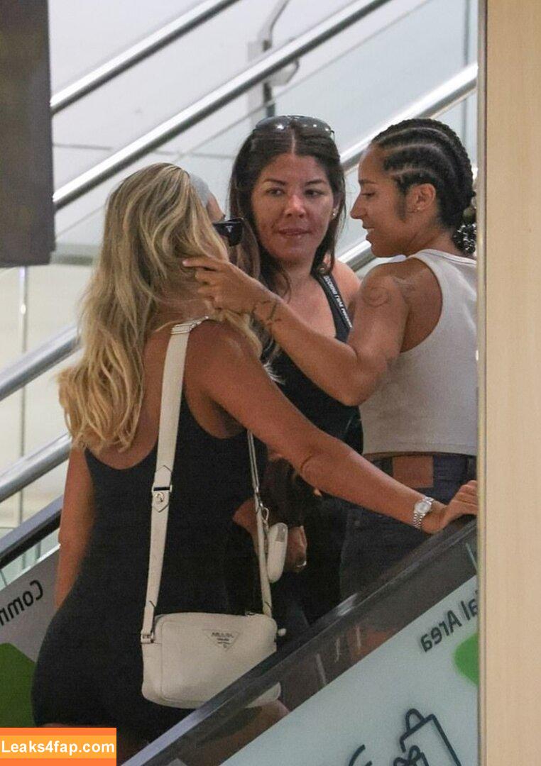 Christine McGuinness / mrscmcguinness слитое фото фото #0288