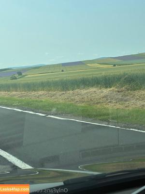 christyvain photo #0005