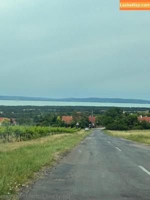 christyvain photo #0006