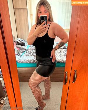 christyvain photo #0014