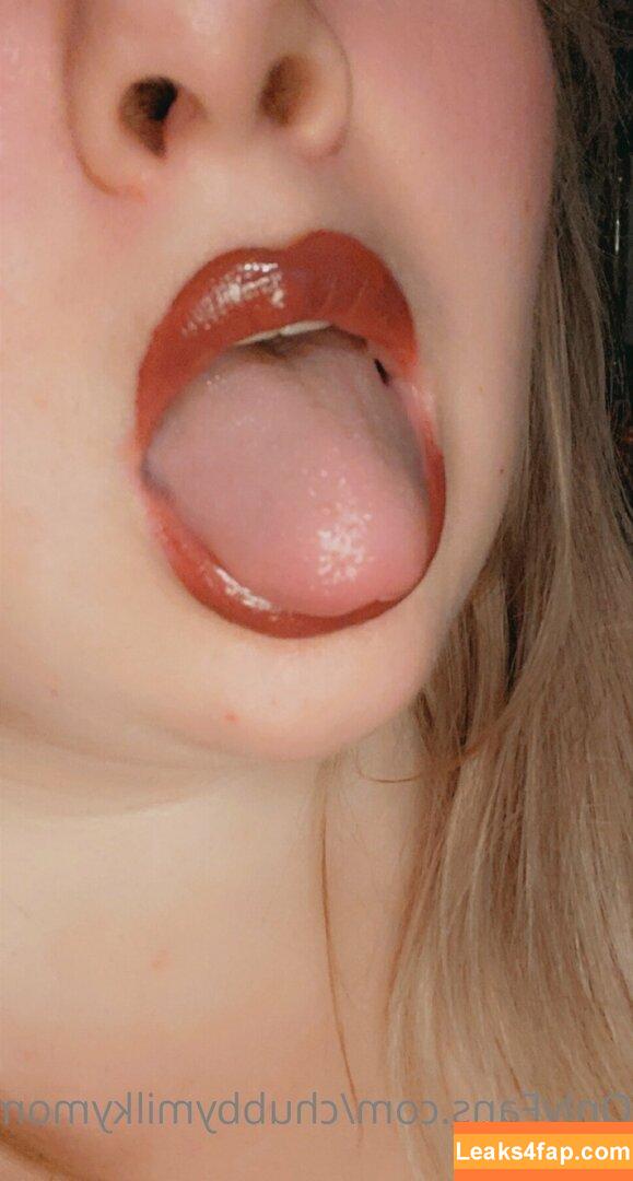 chubbymilkymommyfree /  leaked photo photo #0011