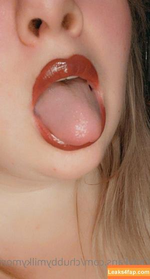 chubbymilkymommyfree photo #0011