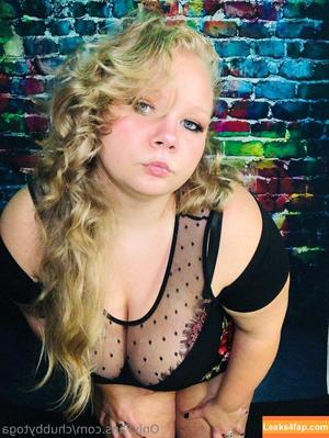 chubbytoga photo #0029