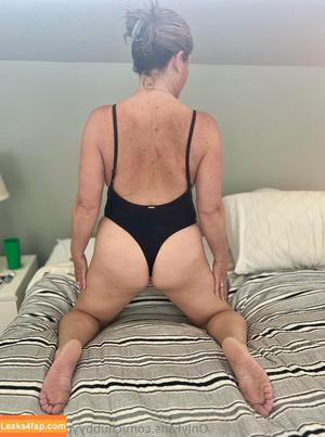 Chubbyyogamomma photo #0038