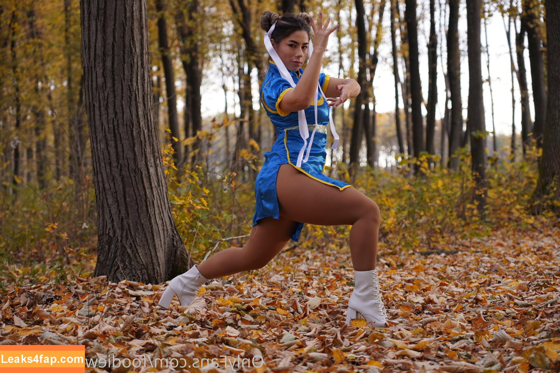 Chun Li Cosplay /  слитое фото фото #0383