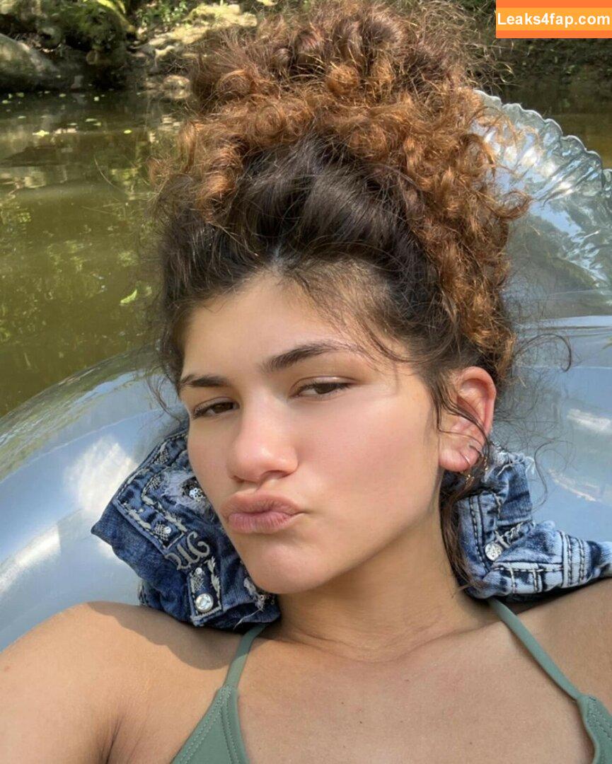 ciggybae / Zendaya lookalike / gypsybaehere / homeskilla_whitnit leaked photo photo #0048