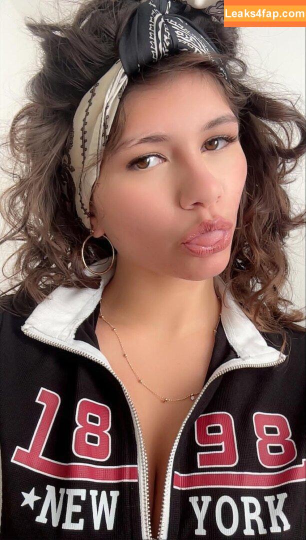 ciggybae / Zendaya lookalike / gypsybaehere / homeskilla_whitnit leaked photo photo #0079
