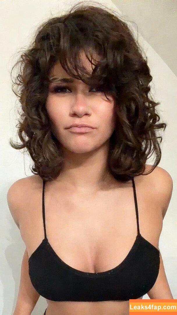 ciggybae / Zendaya lookalike / gypsybaehere / homeskilla_whitnit leaked photo photo #0125