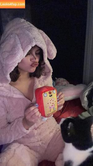 ciggybae photo #0104