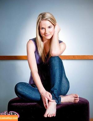 Cindy Busby photo #0002