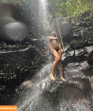 Cintia Dicker фото #0004