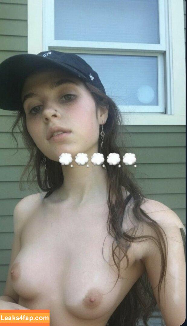 Claire cottrill / Clairo leaked photo photo #0019