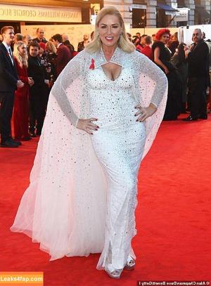 Claire Sweeney photo #0089