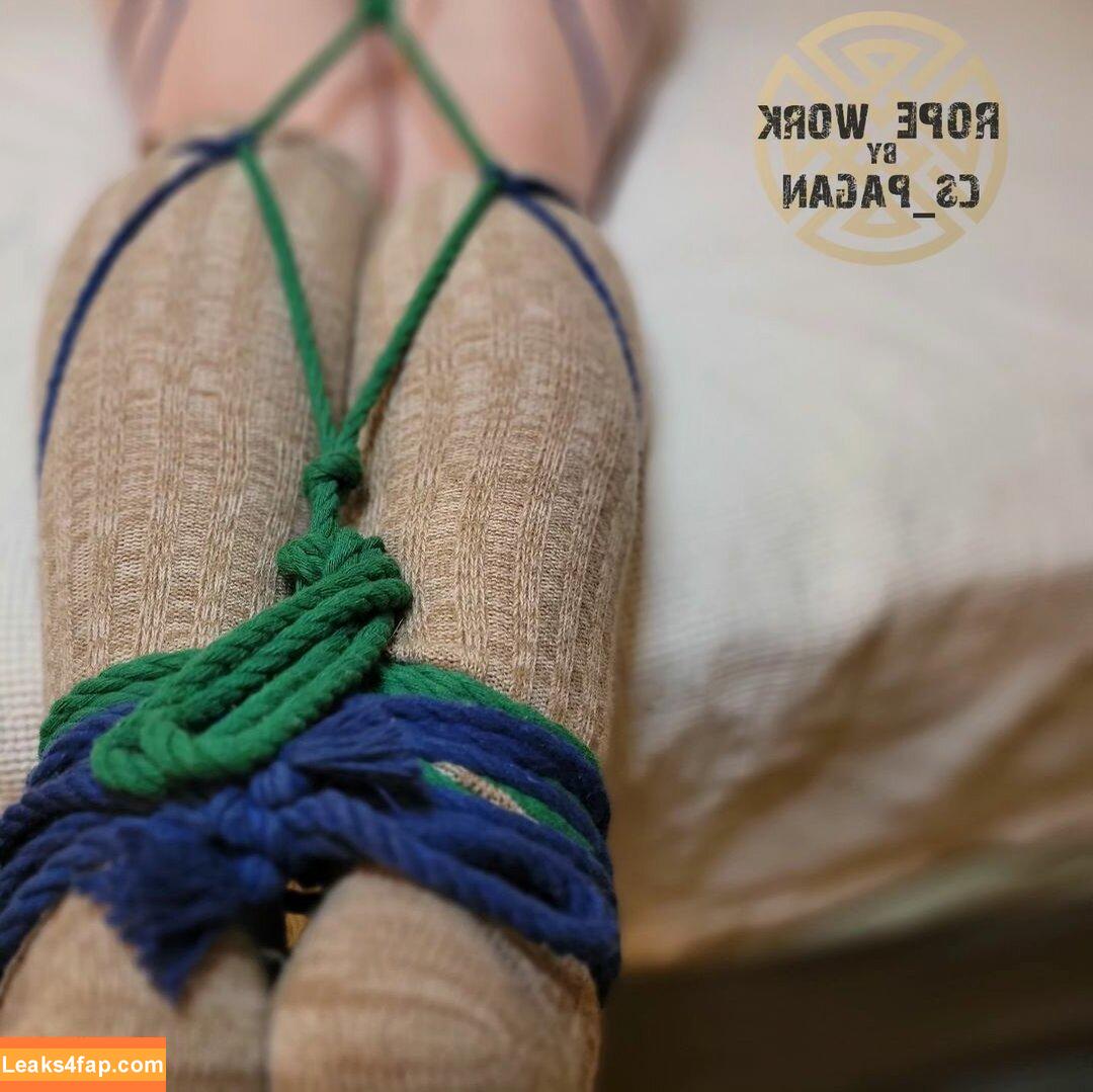 Claire / pagan_bunny / witchy_little_wit leaked photo photo #0027